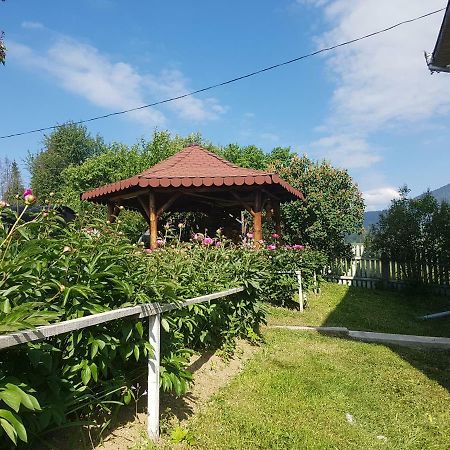 Apartament Tiatim Apartment Ватра Дорней Екстериор снимка