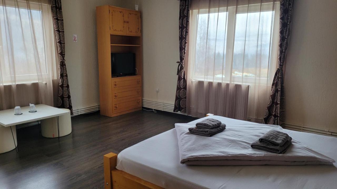 Apartament Tiatim Apartment Ватра Дорней Екстериор снимка