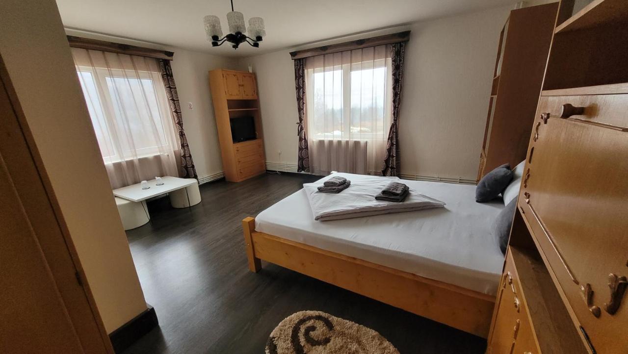 Apartament Tiatim Apartment Ватра Дорней Екстериор снимка