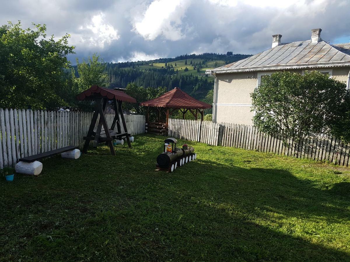 Apartament Tiatim Apartment Ватра Дорней Екстериор снимка